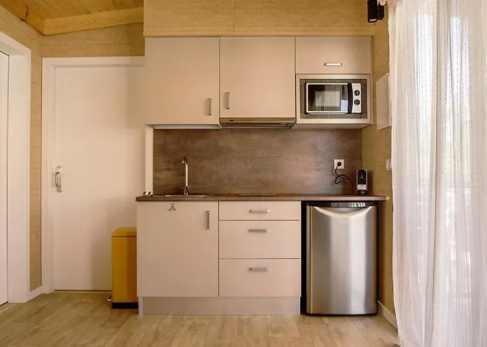 캠프장 El Arrebol Comfort Camp 하카