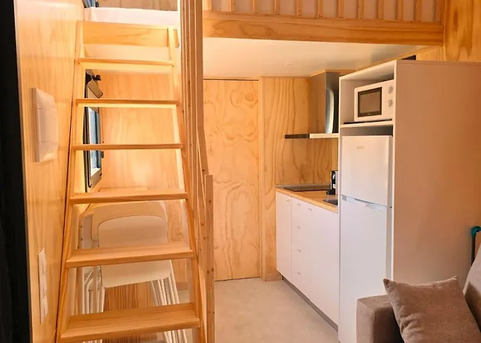 캠프장 El Arrebol Comfort Camp 하카